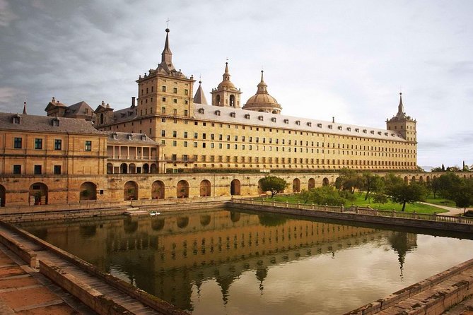 El Escorial and Valley of the Fallen Private Tour - Itinerary