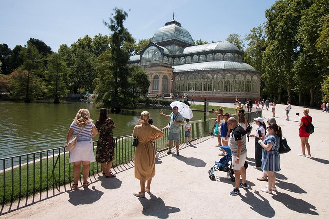 El Retiro Park Guided Tour and Tapas Tasting - Cancellation Policy Information
