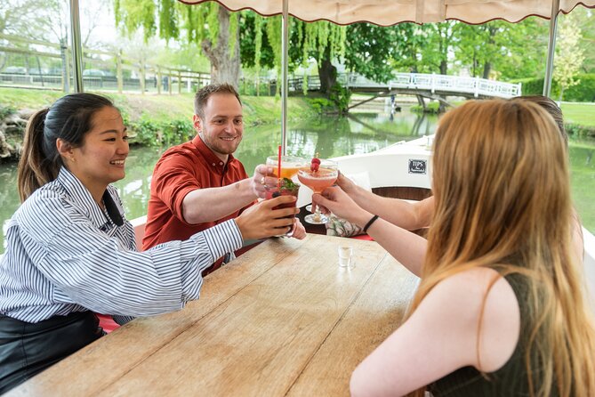 Evening Cocktail Cruise in Oxford - Logistics and Refund Policy