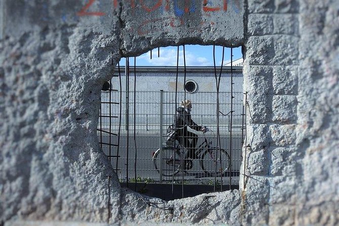 Explore The Berlin Wall: Cold War Berlin and Behind the Berlin Wall - Tour Inclusions and Guide Qualities