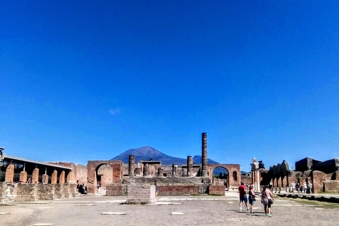 Exploring Pompeii - Tour Highlights