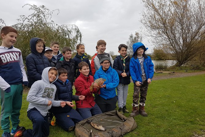 Family Fishing Experience in London - Logistics and Accessibility