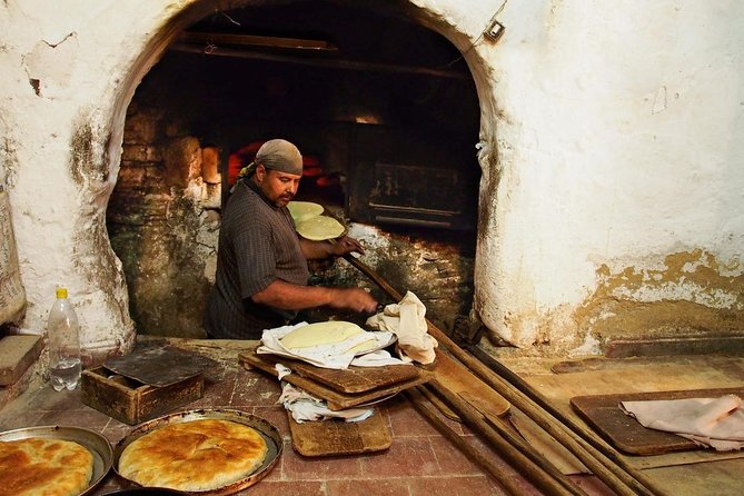 Fes With the Hidden Alleys to Explore - Navigating Fezs Markets