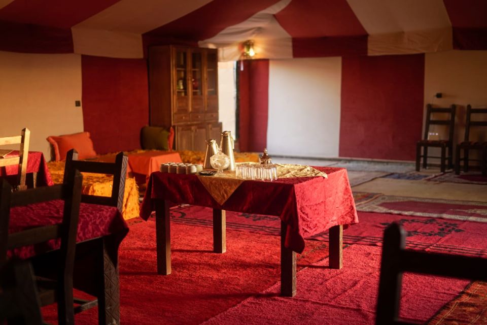 Fez:2 Days-1 Night Luxury Sahara Desert Trip to Fez/Marakech - Skip-the-Line Access and Multilingual Driver