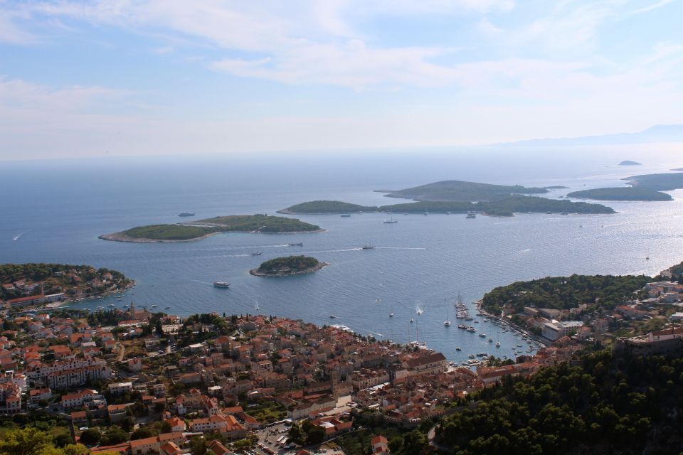 Food Tour: Traditional Flavours and Food Sampling on Hvar - Food Highlights and Tastings