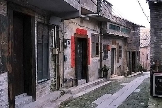 Foshan Cultural One Day Tour Including Ancestral Temple & Nanfeng Ancient Kiln - Chinese Lunch Experience