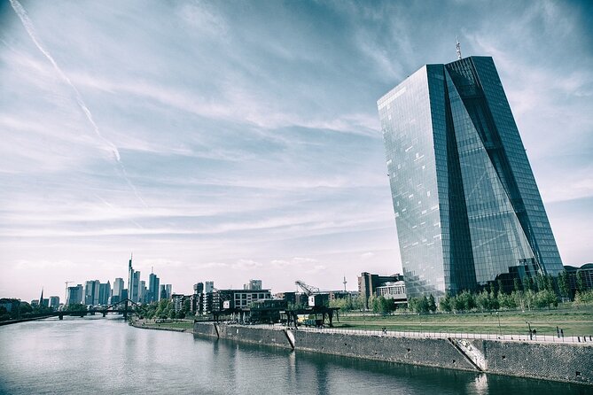 Frankfurt Walking Tour With Official Tour Guide - Pricing and Group Size
