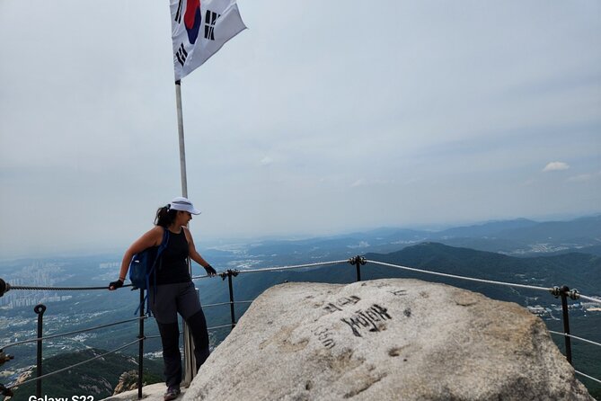 Free Style Hiking and City Tour in Seoul - Must-Visit City Landmarks
