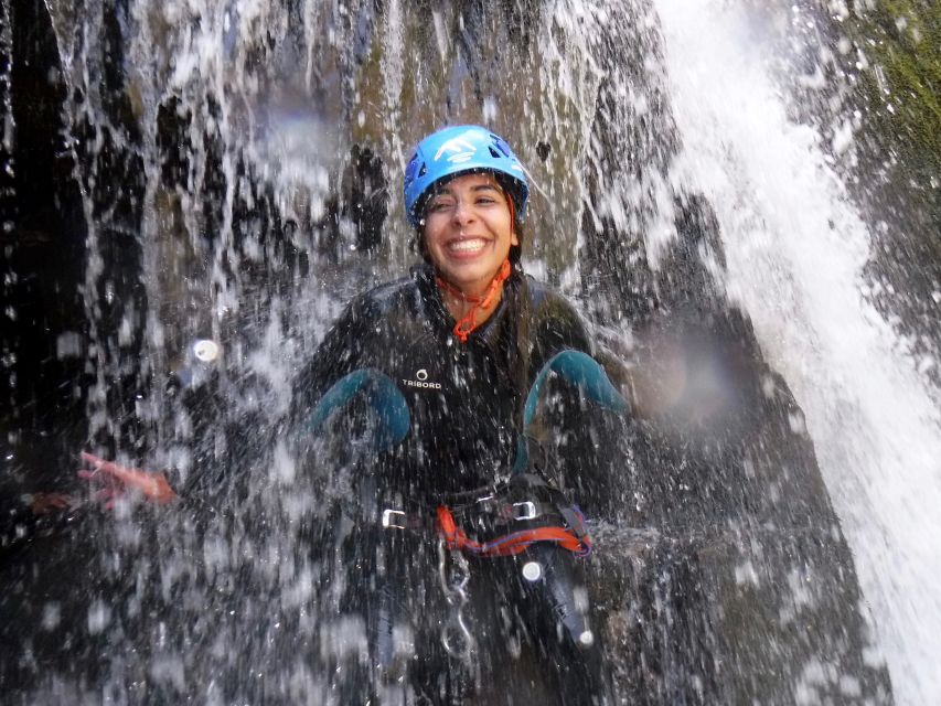 From Aveiro: Guided Canyoning Tour With Hotel Transfers - Experience Itinerary