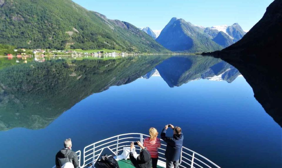 From Balestrand: Fjord Cruise to Fjærland - One-way - Safety Measures