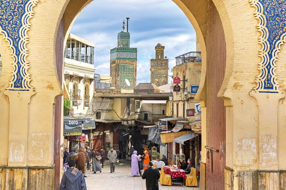 From Casablanca: Private Transfer to Fes With Fes City Tour - Experience Highlights