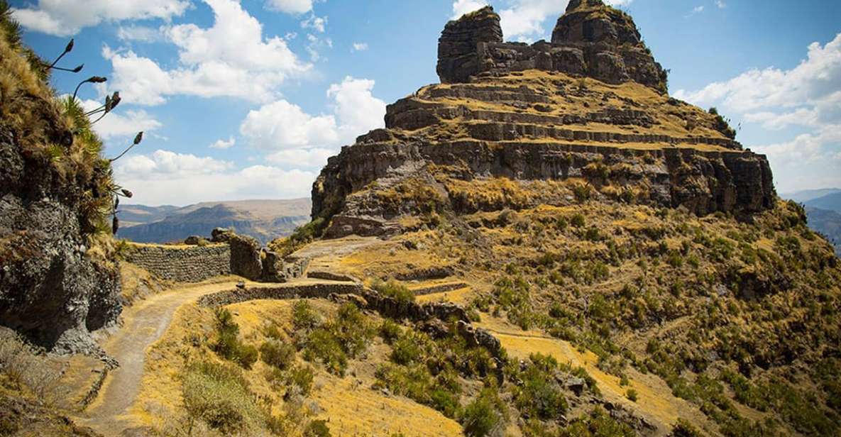 From Cusco Private Service Waqrapukara the Inca Fortress - Transportation and Guides