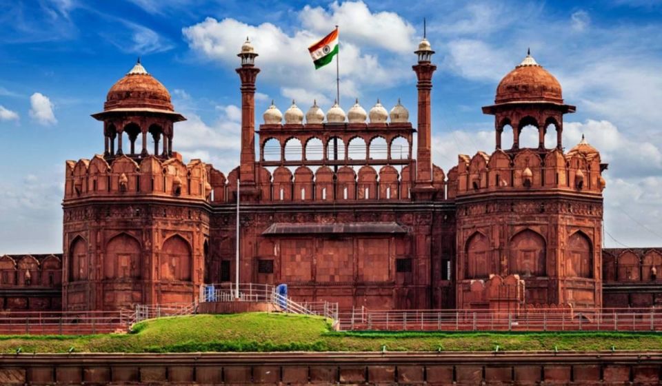 From Delhi: Old and New Delhi Sightseeing Tour With Guide - Must-See Landmarks and Attractions