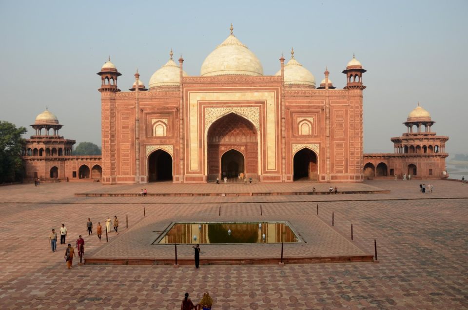 From Delhi: Private Taj Mahal and Agra Tour by Car - Tour Description