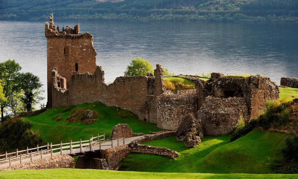 From Edinburgh: Loch Ness & Inverness Tour in Spanish - Inclusions and Optional Activities