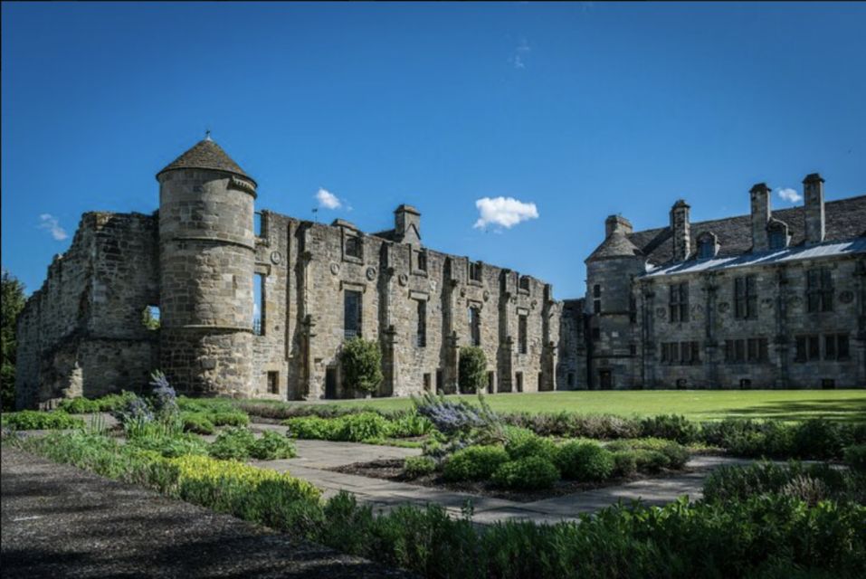 From Edinburgh: Mary Queen of Scots Day Tour in Luxury MPV - Tour Highlights