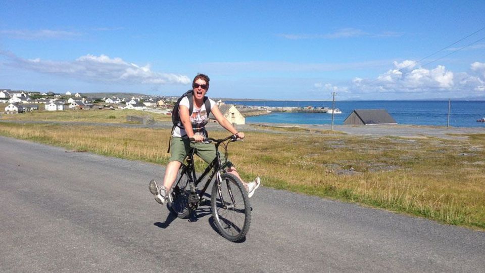 From Galway: Day Trip to Inisheer With Bike or Tractor Tour - Experience Highlights