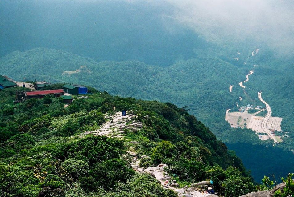 From Ha Noi: Yen Tu Mountain Tour With Cable Car and Lunch - Tour Itinerary