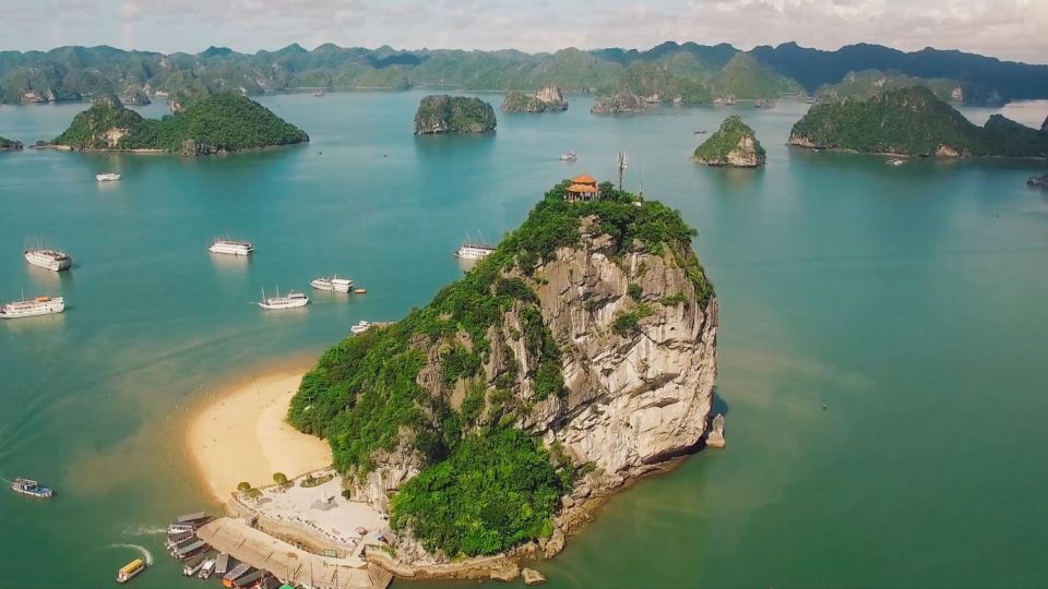 From Hanoi: Halong Bay Cruise 2 Days 1 Night With Transport - Included Amenities