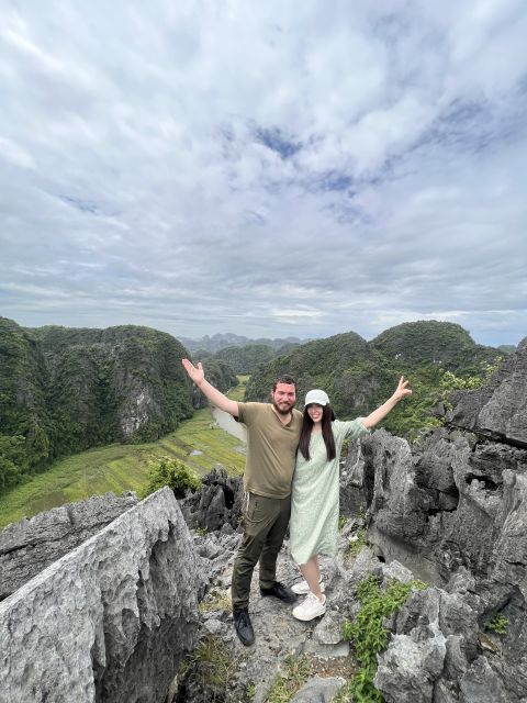 From Hanoi: Hoa Lu, Mua Cave and Tam Coc Full-Day Trip - Review Summary