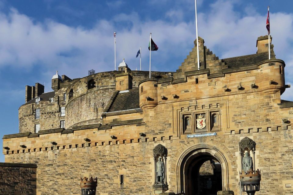 From London: Day Trip to Edinburgh by Rail With Castle Entry - Experience Highlights