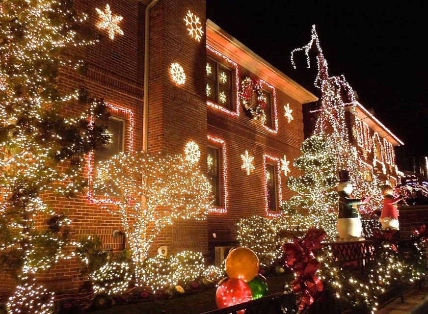 From Manhattan: 4-Hour Christmas Lights Luxury Bus Tour - Booking Information and Meeting Point