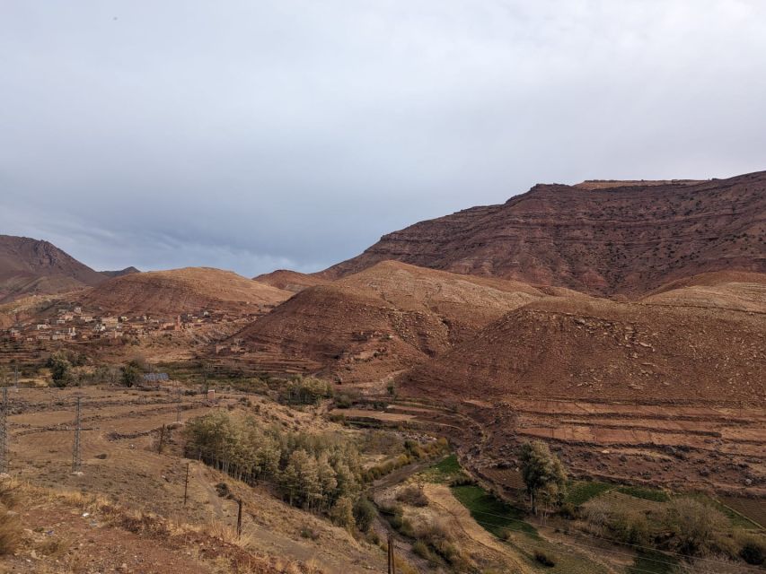 From Marrakech: 4 Days To Chefchaouen Via Sahara - Day 2: Valley of Roses to Merzouga Camel Trek