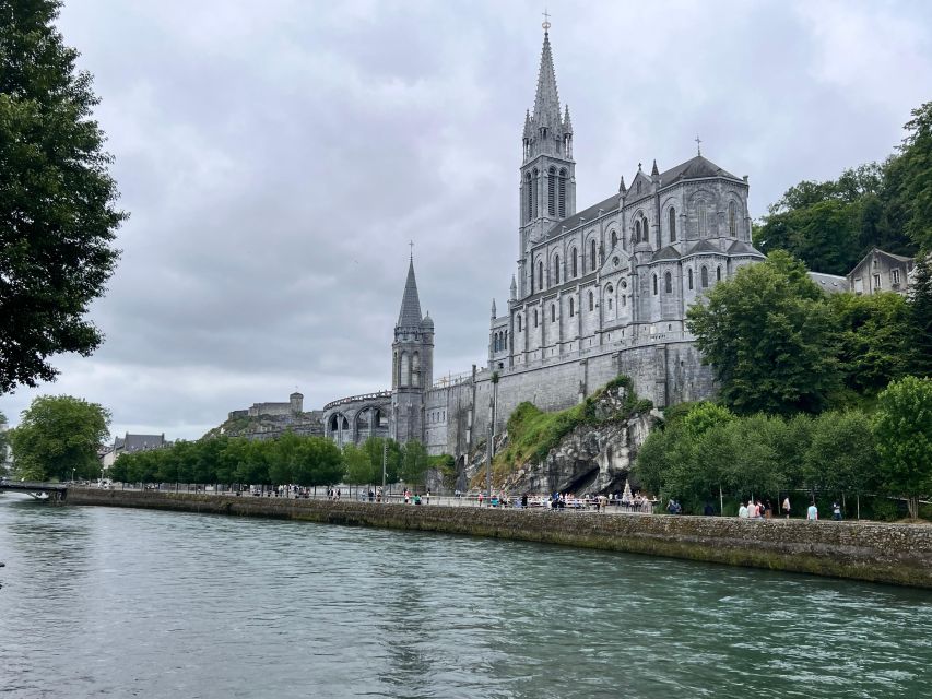 From San Sebastián: Sanctuary of Lourdes Private Day Trip - Experience Highlights at the Sanctuary