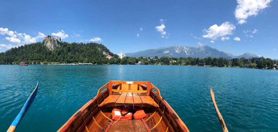 From Zagreb: Day Trip to Lake Bled and Ljubljana - Experience Highlights in Lake Bled
