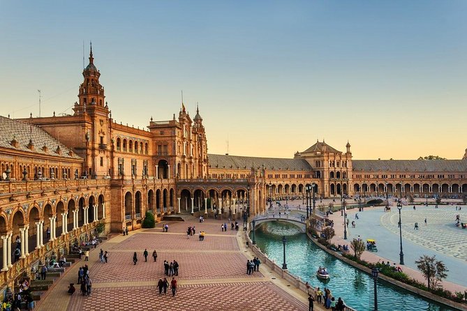 Full-Day Private Tour to Seville From Cadiz With Hotel Pick up - Booking and Accessibility