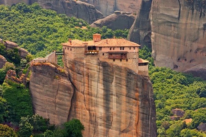 Full-Day Tour Meteora Monasteries and Thermopylae Hot Springs - Cancellation Policy