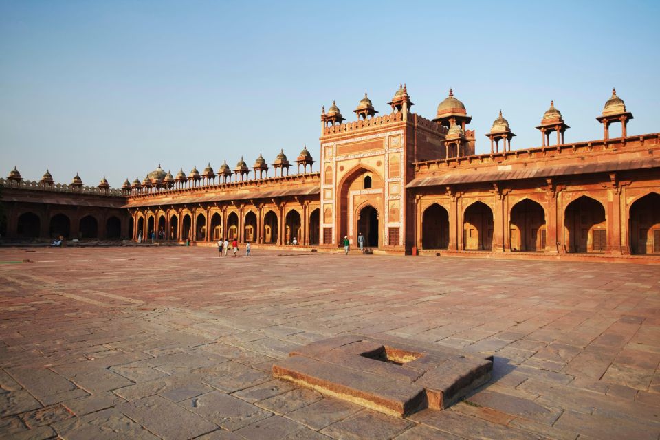 Full-Day Tour of Agra With Fatehpur Sikri From Delhi - Itinerary Details