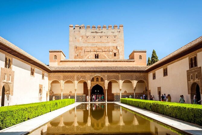 Full Day-Tour to Alhambra From Seville - Alhambra Exploration