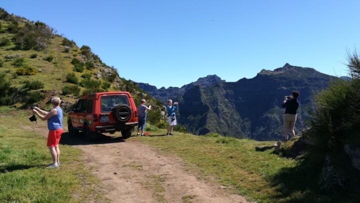 Funchal: Câmara Lobos & Girão Sea Cliff Half-Day Jeep Tour - Tour Highlights