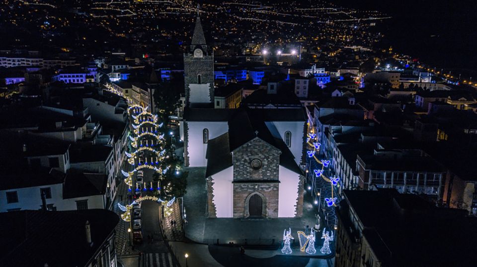 Funchal: Christmas Lights Guided Tuk-Tuk Tour - Tour Highlights