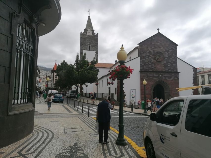 Funchal: Private Guided Tour of Historic Center by Tuk Tuk - Experience Highlights