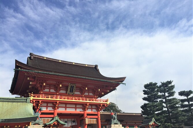 Fushimi Inari Mountain Hiking Tour With a Local Guide - Local Guide Expertise