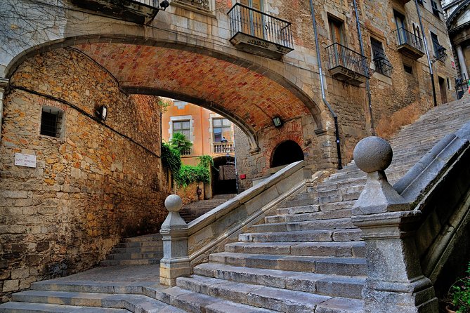 Game of Thrones: Medieval Girona Private Tour With Hotel Pick-Up - Traveler Experience
