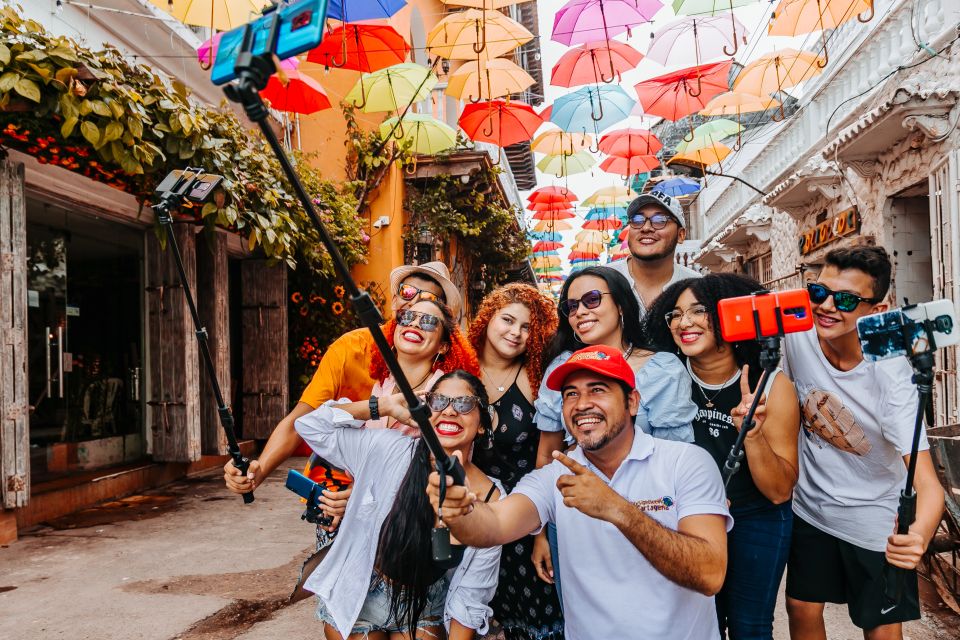 Getsemani Artistic District Selfie Tour - Experience Highlights
