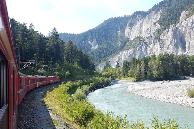 Glacier Express Panoramic Train Round Trip in One Day Private Tour From Luzern - Customer Reviews