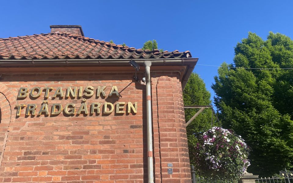 Gothenburg: Slottsskogen Park & Botanical Garden Tour - Booking Information and Flexibility