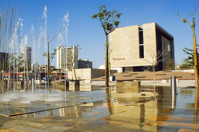 Gran Malecón, Carnaval Museum and Downtown Barranquilla City Tour 6H - Exclusive Group Experience