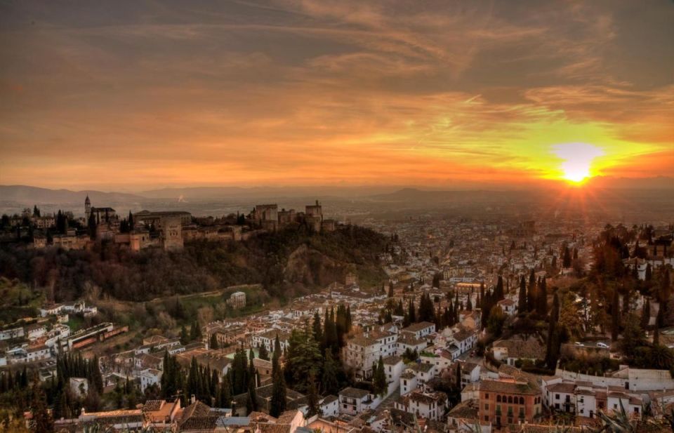 Granada: Alhambra, Generalife & Albaicin Private Tour - Highlights of the Tour