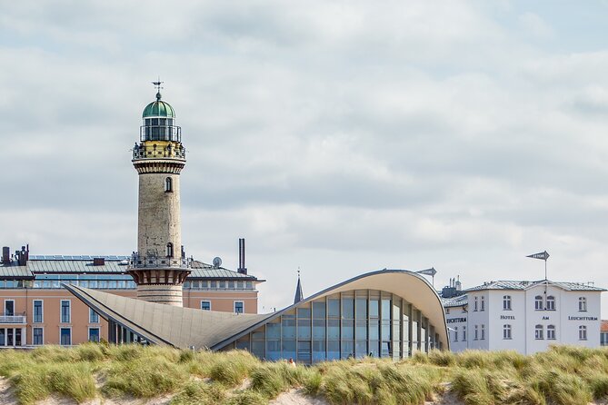 Guided Tour of the Seaside Resort of Warnemuende - Local Cuisine and Dining Options