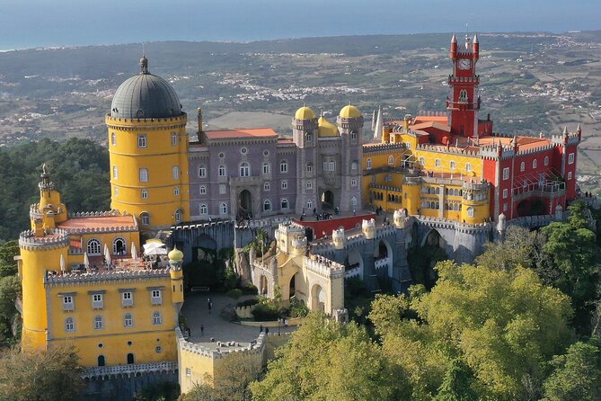 Guided Tour to Sintra, Pena, Regaleira, Cabo Da Roca and Cascais - Tour Logistics