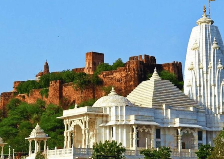 Guided Walking Tour of Divinity Jaipur With a Local - Tour Itinerary