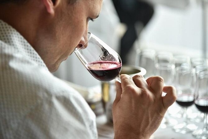 Guided Wine Tour in Old Town Napoli - Meeting Point Details