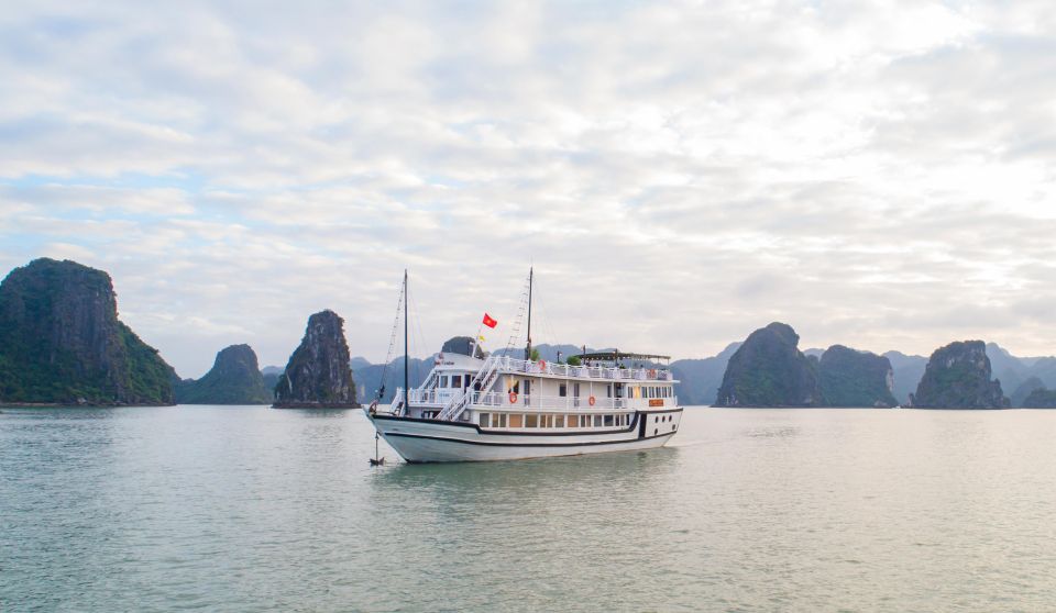 Ha Long Bay 2days1night Tour by 4-Star Luxury Junk - Activities and Experience Highlights