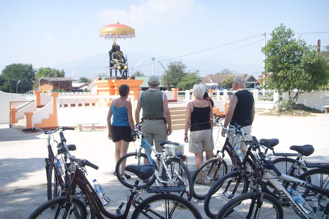 Half-Day Colors of Chiang Mai Biking Tour - Experience at Wiang Kum Kam