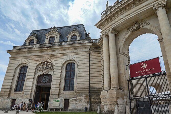 Half Day Trip: Paris to Castle of Chantilly, Museums and Park - Arrival at Castle of Chantilly